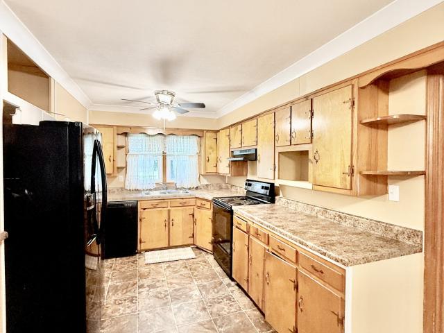 1520 Old Springville Rd