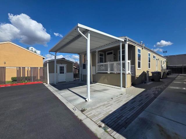 1520 E Capitol Expressway 52C