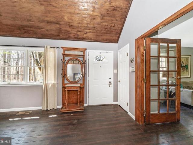 15211 Avery Road