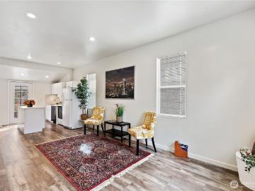 1521 E Spruce St, Seattle, WA 98122 | MLS #2494
