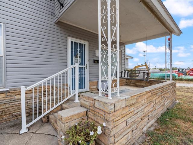 1521 S 4th Street