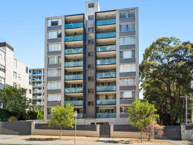 15/21 27 Waverley Street, Bondi Junction NSW 2022 Apartment For Rent | Domain