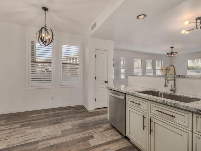 15221 n clubgate drive # 1110