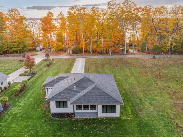 1522 N Country Club Drive