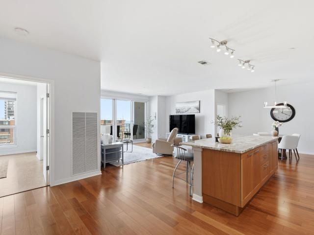 1522 N Prospect Ave, Unit 1304