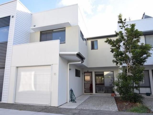 15/22 Careel Close, HELENSVALE, QLD 4212