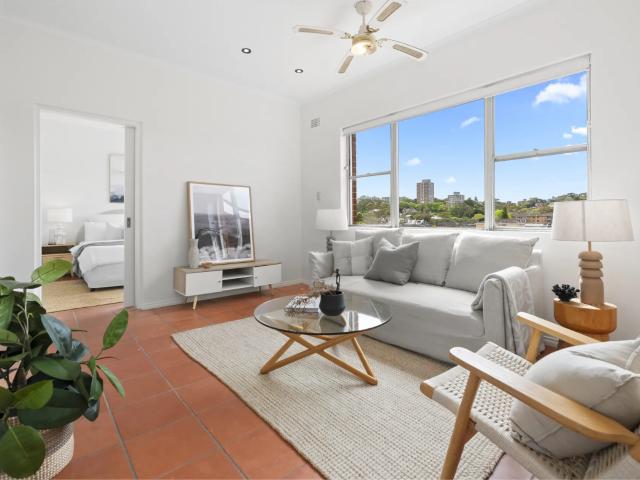 15/233 235 Carrington Road, Coogee