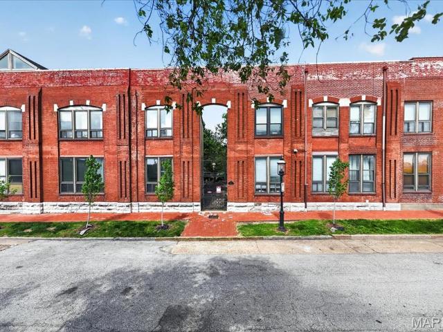 1523 S 10th St, Unit 215, St. Louis, MO 63104 | MLS #26016