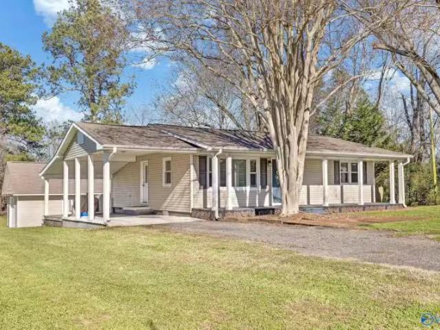 152 6TH ST W, GRANT, AL 35747