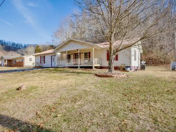 152 Country Oaks Drive