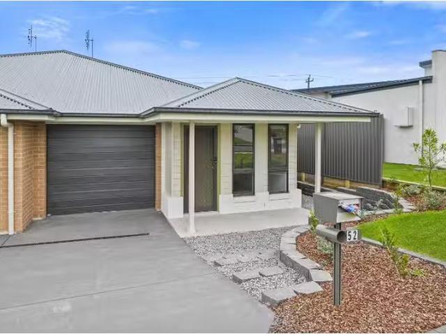 1/52 Camelia Street, GILLIESTON HEIGHTS Property for rent Lis.