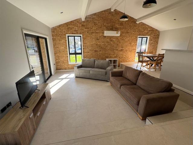 152 ARTHUR STREET FULLY FURNISHED