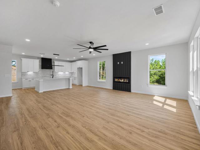 152 Boxwood Lane