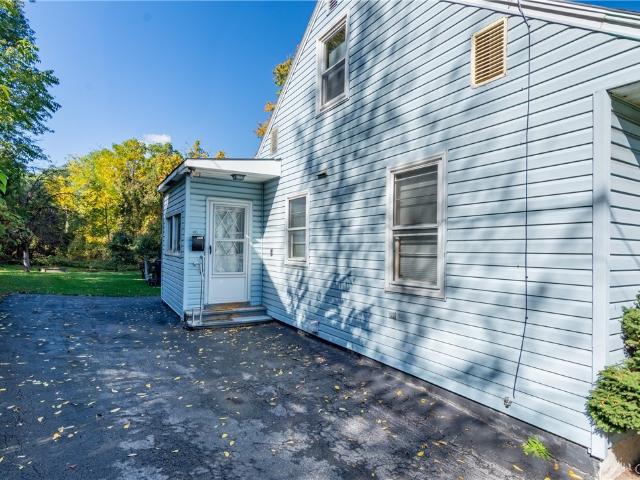 152 Beattie Street