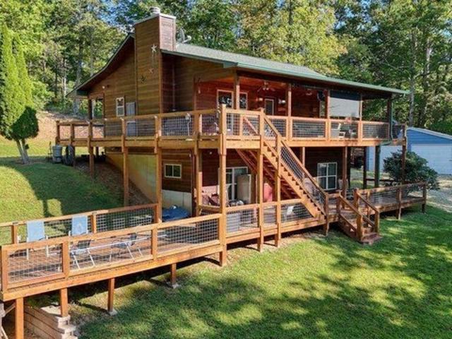 152 Dockery Ridge Rd, Young Harris, GA 30582