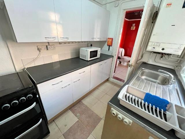152 Hubert Road, Stirchley, B29 6ER, United Kingdom | 4 bed townhouse for rent #72492640 | Rentberry
