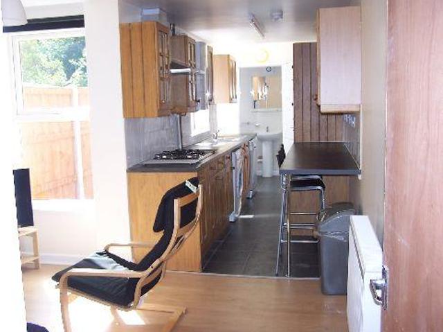 152 Hubert Road, Stirchley, B29 6ER, United Kingdom | Room for rent #135185732 | Rentberry