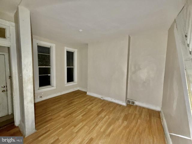 152 Irving St, Baltimore, MD 21229 | MLS #MDBA2200