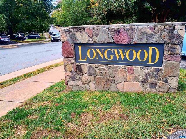 152 Longwood Dr