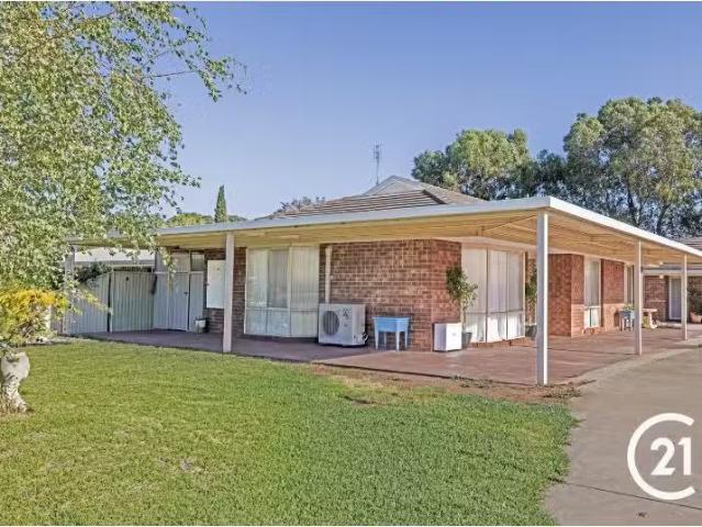 1/52 Lawson Drive, Moama Apartment for rent Listed by Cathy R.