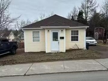 152 Lincoln Road, Grand Falls Windsor, NL, A2A 1P5 house for.