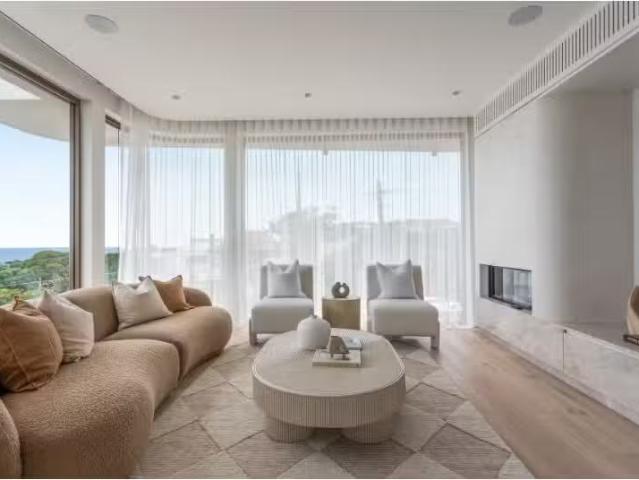 152 Moverly Road, South Coogee House for rent Listed by Rahul.