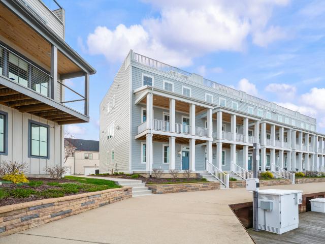 152 Mariners Cove, St. Joseph, MI 49085 | MLS #26015