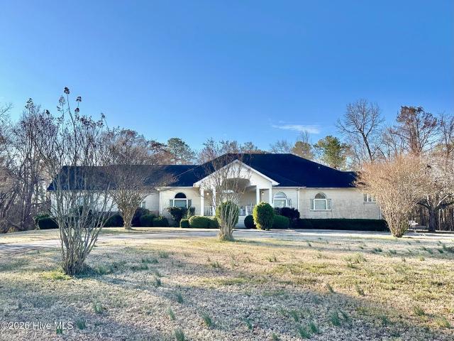 152 Shady Oak Drive