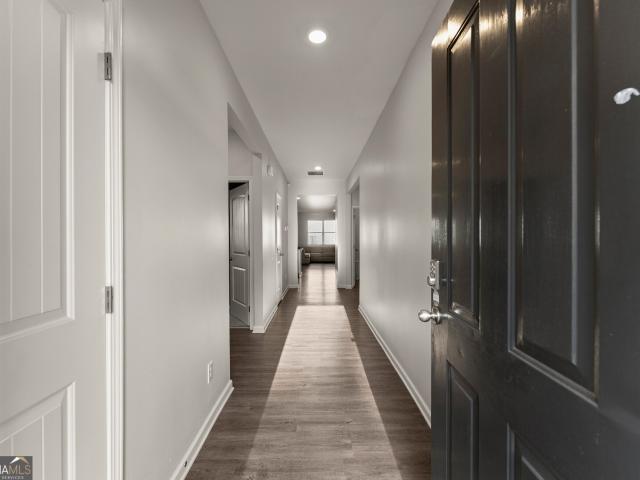 152 Starbuck Parkway