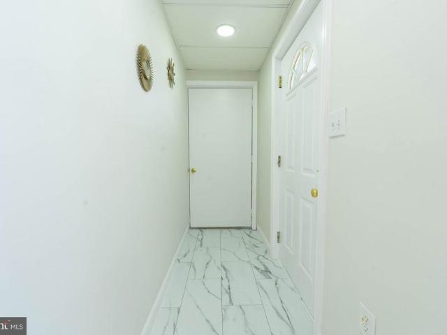 152 Roosevelt Avenue
