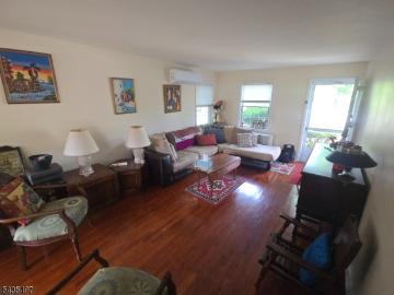 152B Boyden Ave # 152B