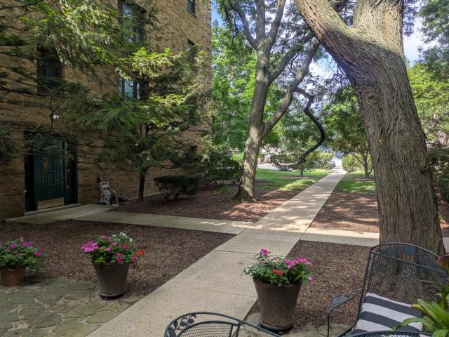 1535 Monroe Avenue # 2