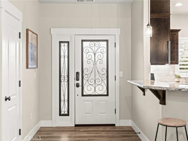 1535 Elliott