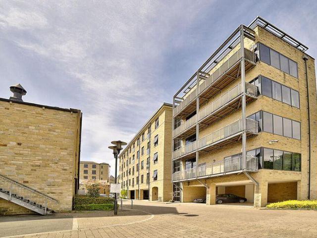 1535 The Melting Point, 3 Firth. 2 bed apartment to rent £995 pcm £230 pw
