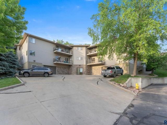 1536 S Southeastern Ave Apt 303, Sioux Falls, SD 57103
