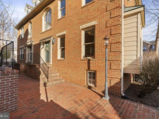 1537 Cedar Ave, McLean, VA 22101 | MLS #VAFX2217