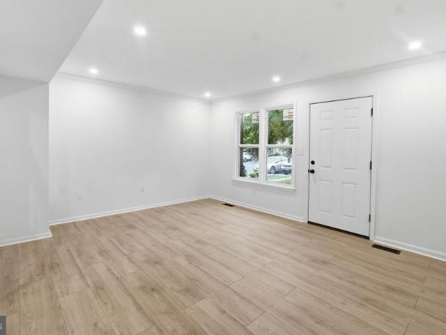 15387 Gatehouse Terrace