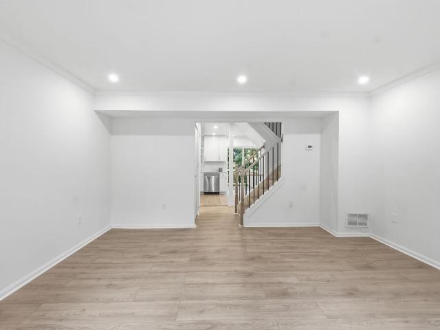 15387 Gatehouse Terrace