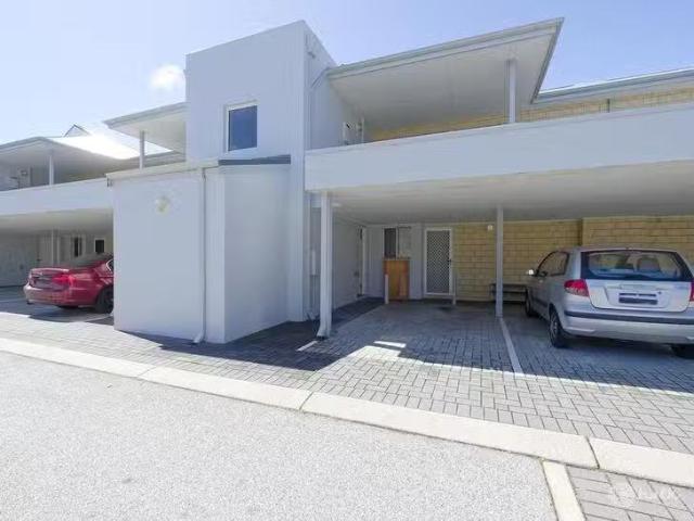 15/38 Lake Street, Rockingham, WA 6168