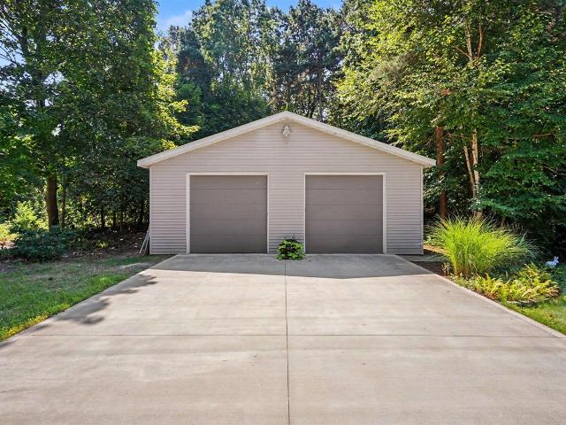 1538 W 32nd Street