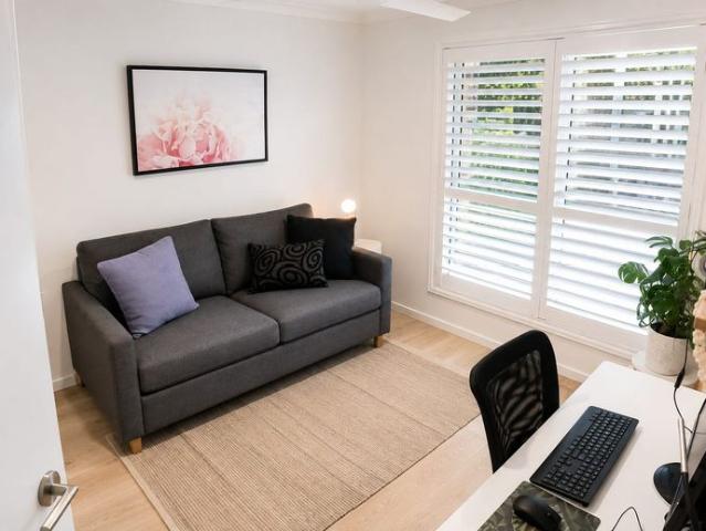 15/39 Memorial Avenue, Cotton Tree