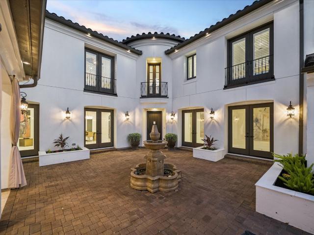 15307 Vista Creek Court