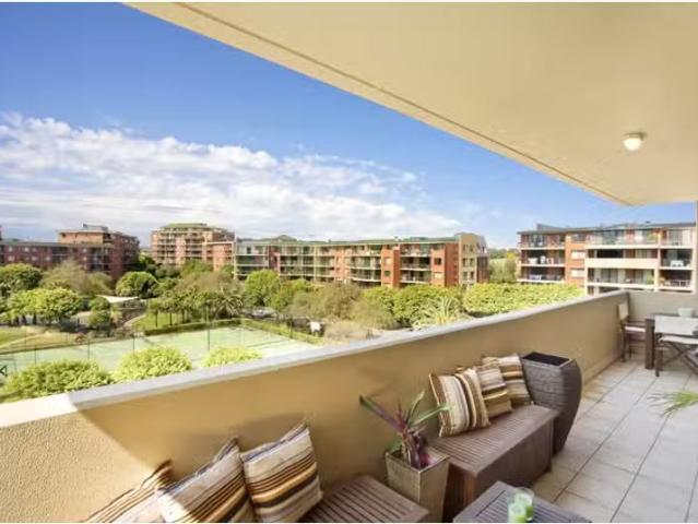 15308/177 219 Mitchell Road, ERSKINEVILLE Apartment for rent.