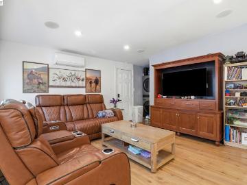 1530 Armstrong 75