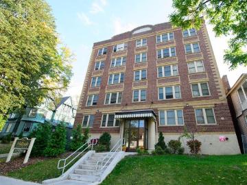 1530 E. Genesee St 2 beds, 1 full bath