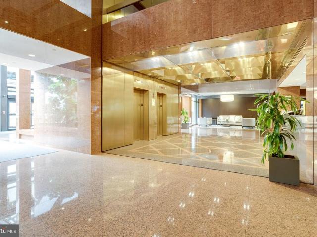 1530 Key Boulevard # 219