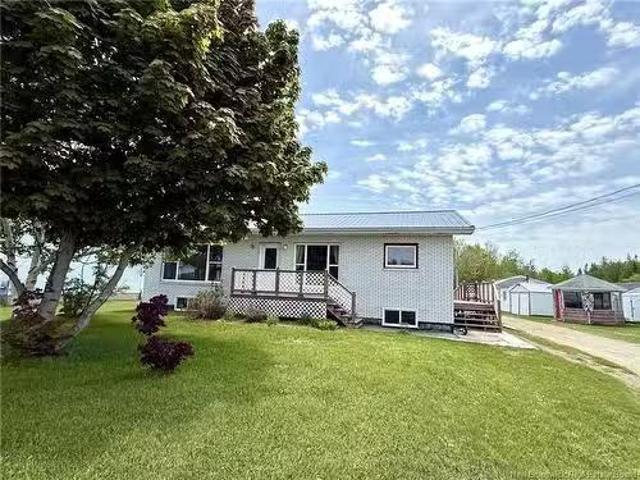1530 Rue Chatillon, Maisonnette, NB, E8N 1S7 house for sale.