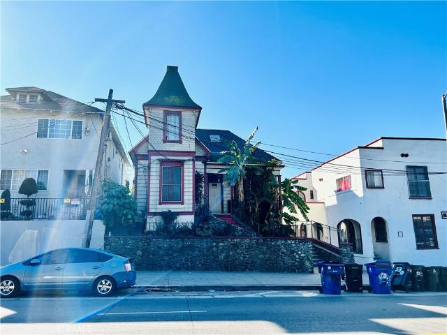 1530 W Temple Street