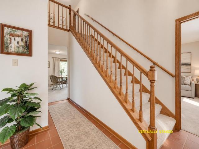 1530 W Zedler Ln