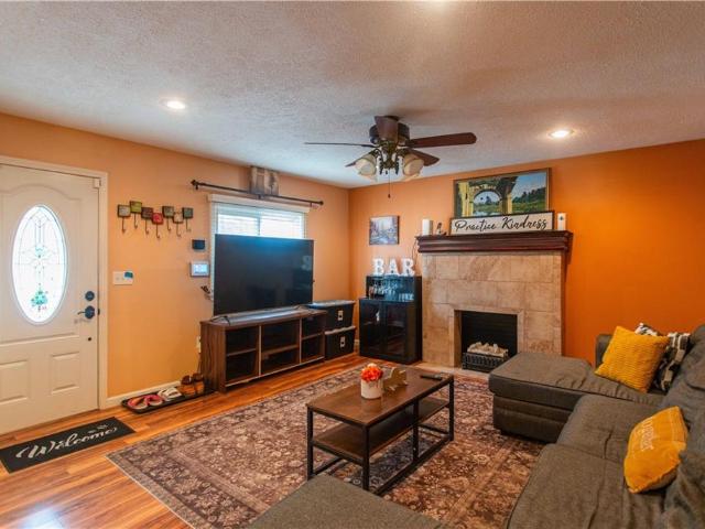 1530 6th Ave, Freedom, PA 15042 | MLS #1761